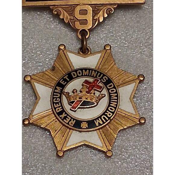 Los Angeles Masonic Knights Templar Badge.
King of Kings, Lord of Lords - Picture 2 of 5